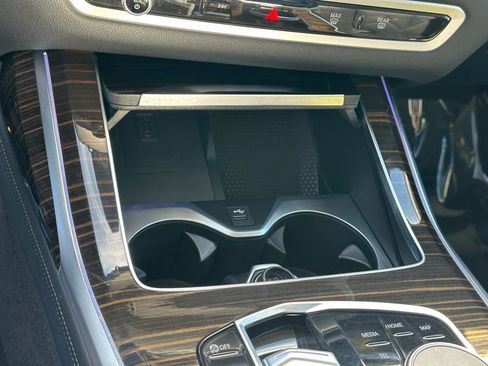 Certified 2024 BMW X7 xDrive40i w/ Premium Package image 19