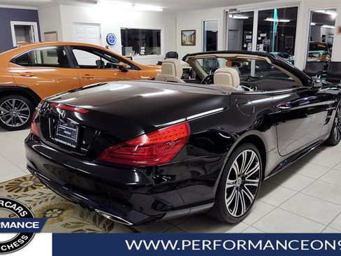 Used 2019 Mercedes-Benz SL 450 image 3