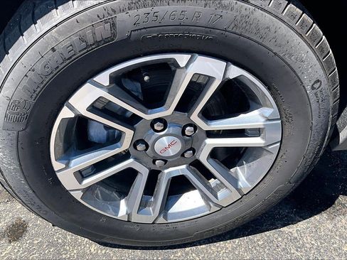 Used 2025 GMC Terrain Elevation AWD/4WD image 9