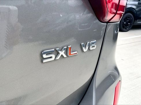 Used 2015 Kia Sorento SX FWD image 10