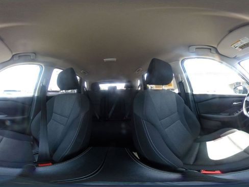 Used 2025 Nissan Rogue SV FWD image 44