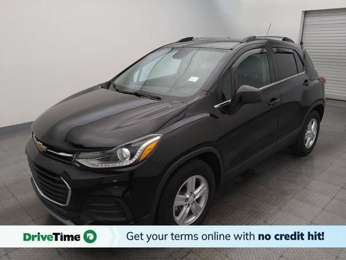 Used 2020 Chevrolet Trax LT w/ LT Convenience Package FWD image 1