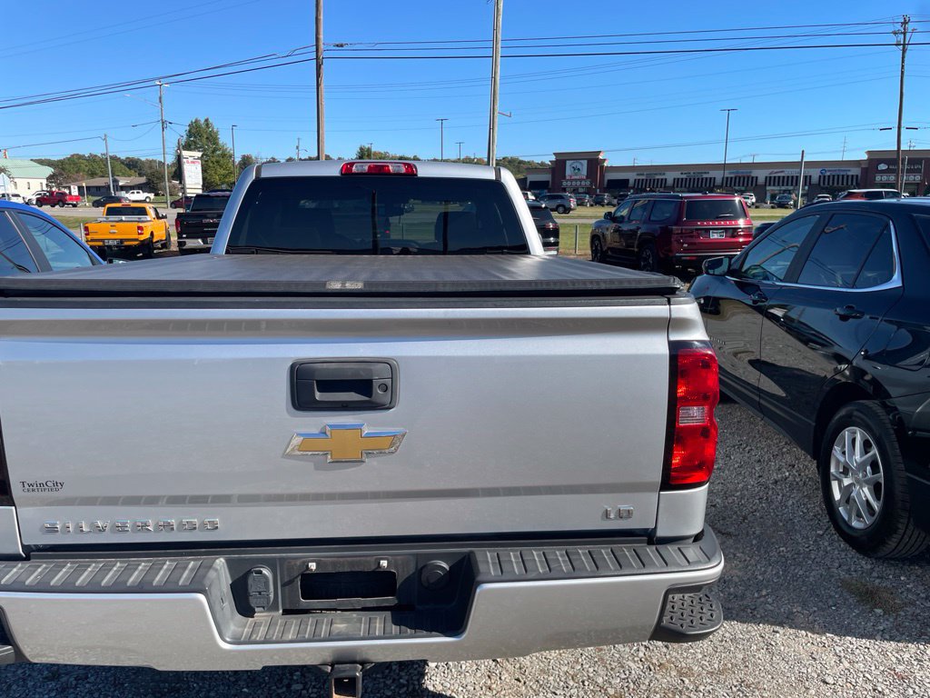 Used 2019 Chevrolet Silverado 1500 LT w/ All Star Edition AWD/4WD image 6