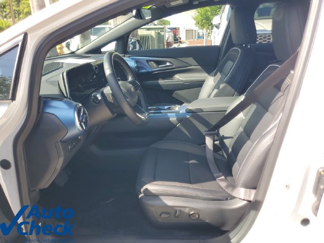 Certified 2024 Chevrolet Equinox EV LT FWD image 16