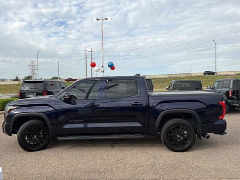 Used 2025 Toyota Tundra Limited AWD/4WD image 6