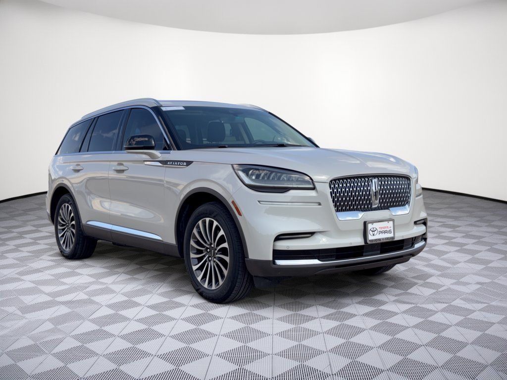 Used 2024 Lincoln Aviator AWD w/ Premium Package image 7