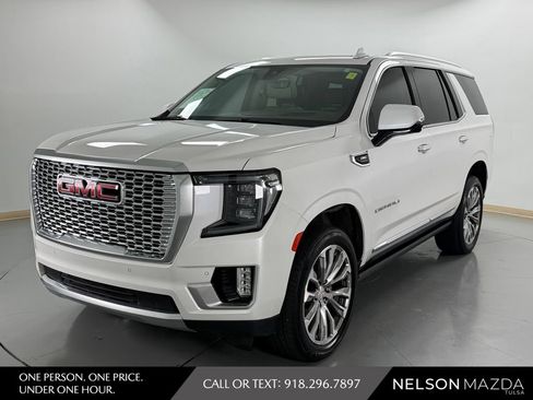Used 2021 GMC Yukon Denali w/ Denali Premium Package AWD/4WD image 1