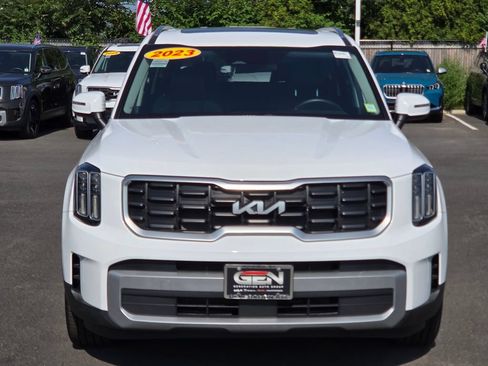 Used 2023 Kia Telluride S w/ S Sunroof Package AWD/4WD image 2