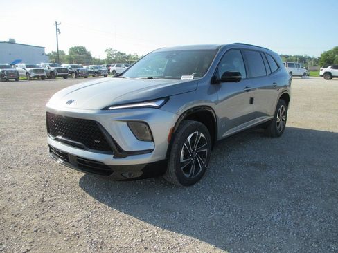 New 2026 Buick Enclave Sport Touring w/ Power Package FWD image 9