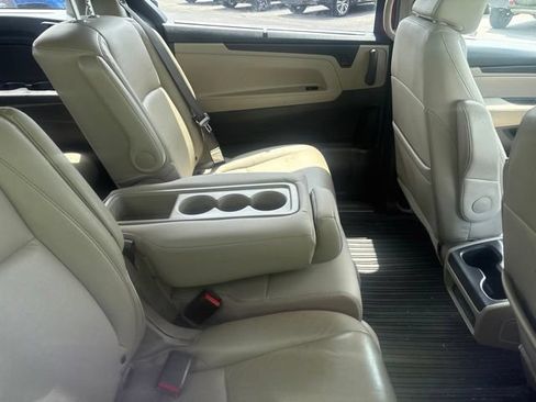 Used 2022 Honda Odyssey Touring image 8