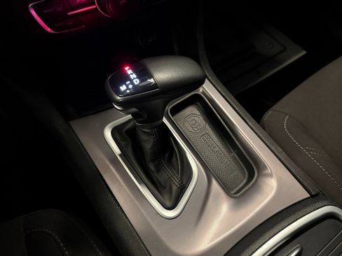 Used 2023 Dodge Charger SXT image 17