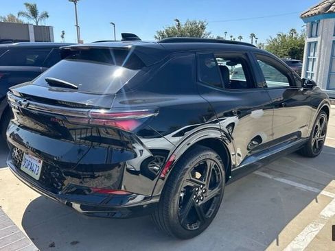 Used 2024 Chevrolet Equinox EV RS AWD/4WD image 3