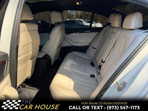 Used 2017 BMW 540i xDrive AWD/4WD image 17