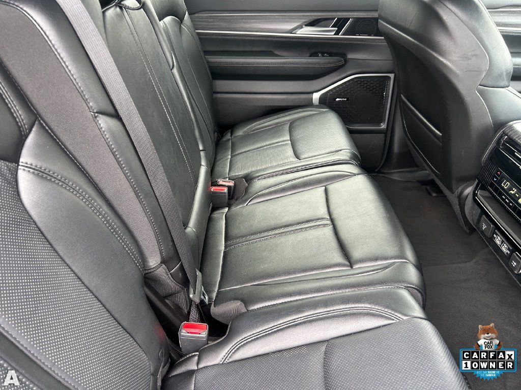 Used 2024 Jeep Wagoneer Series II w/ Flexible Seating Group RWD image 14