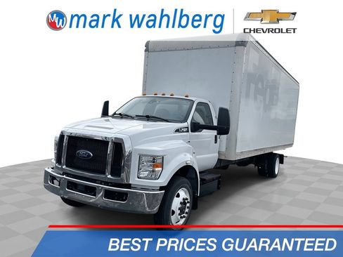 Used 2023 Ford F650 2WD Regular Cab Super Duty image 1