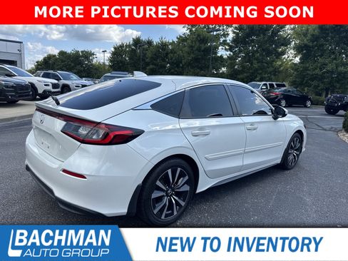 Used 2024 Honda Civic EX-L image 3