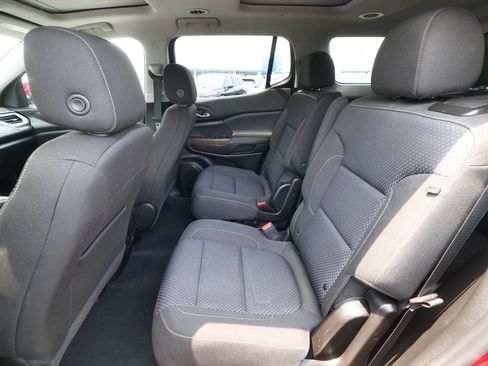Used 2023 GMC Acadia SLE w/ Driver Convenience Package AWD/4WD image 16