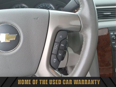 Used 2013 Chevrolet Suburban LT w/ Luxury Package AWD/4WD image 23