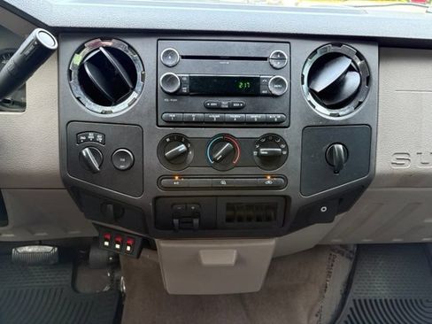Used 2009 Ford F350 4x4 Crew Cab DRW Super Duty image 18