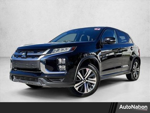 Used 2022 Mitsubishi Outlander Sport SE image 1