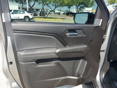 New 2026 GMC Canyon Elevation w/ Convenience Package image 16