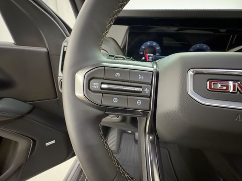 Used 2026 GMC Yukon AT4 w/ AT4 Premium Plus Package AWD/4WD image 18