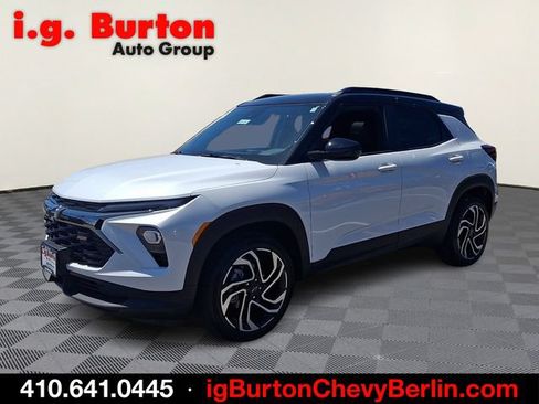 New 2026 Chevrolet TrailBlazer RS w/ Convenience Package AWD/4WD image 2