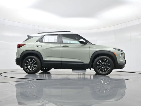 Used 2025 Chevrolet TrailBlazer ACTIV w/ LPO, Trailering Package image 46