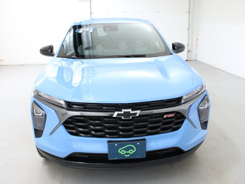 Certified 2024 Chevrolet Trax RS w/ Driver Confidence Package FWD image 2