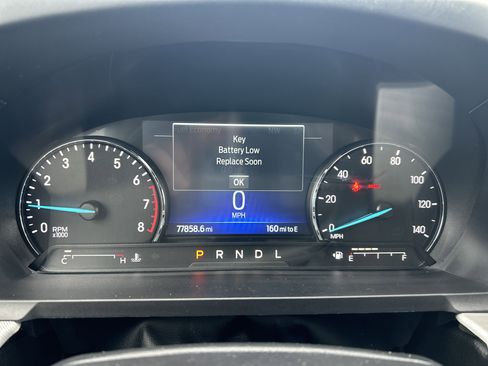 Used 2022 Ford Explorer XLT w/ XLT Sport Appearance Package AWD/4WD image 16