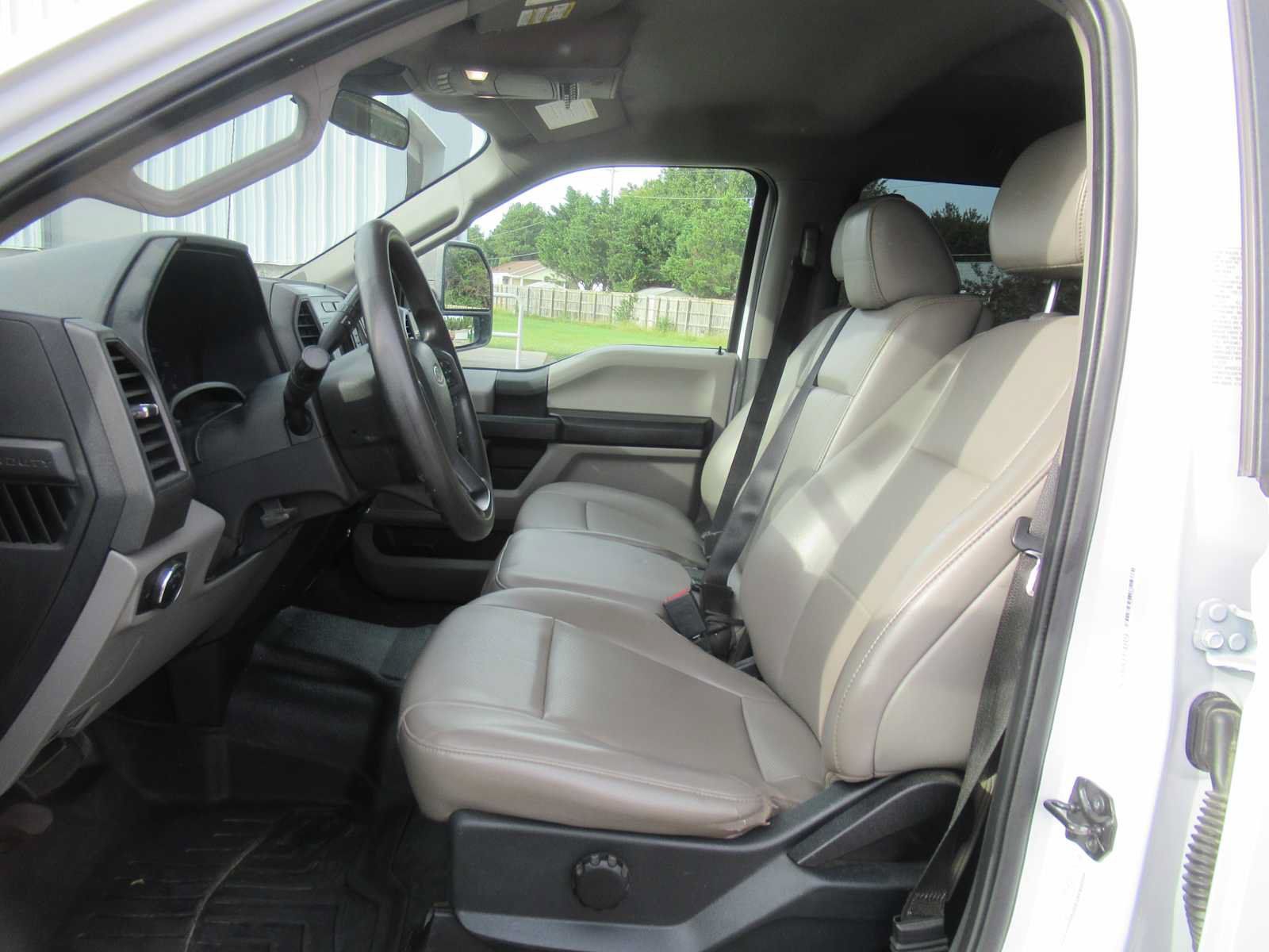 Used 2020 Ford F550 4x4 Crew Cab Super Duty image 9