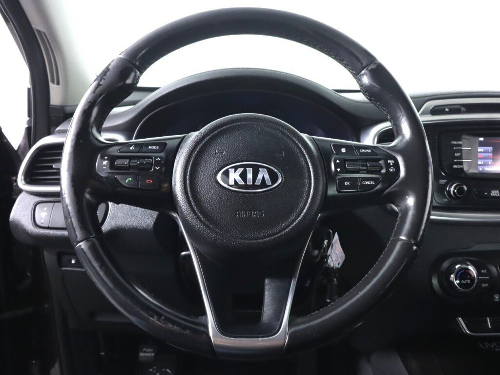 Used 2016 Kia Sorento EX FWD image 12