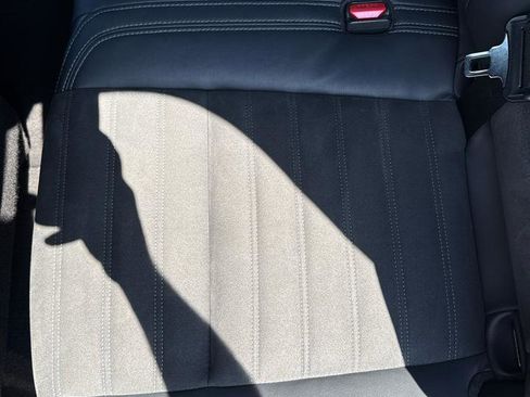 Used 2022 Mitsubishi Outlander SE image 26