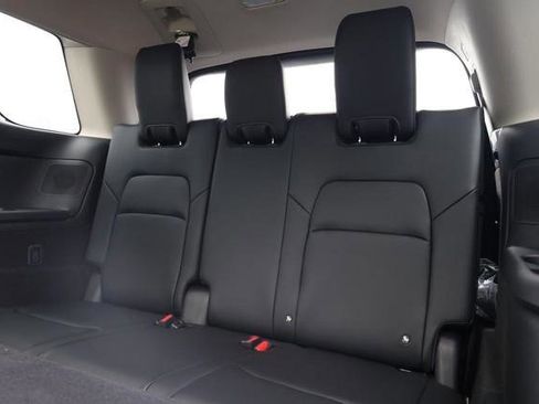 New 2026 Nissan Pathfinder Platinum AWD/4WD image 32