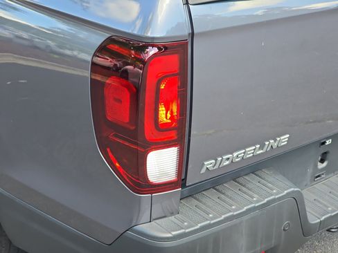 Used 2023 Honda Ridgeline RTL-E image 35