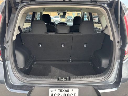 Used 2025 Kia Soul LX w/ LX Technology Package image 29