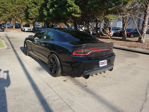 Used 2018 Dodge Charger R/T Scat Pack w/ Dynamics Package RWD image 20