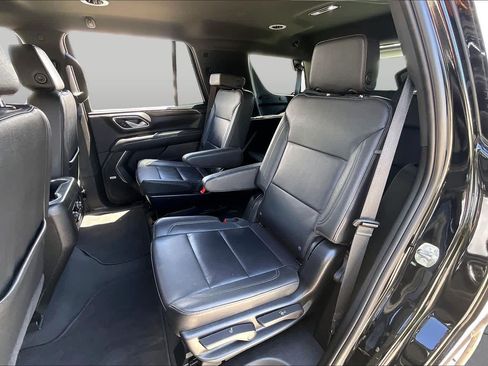 Used 2024 Chevrolet Tahoe LT RWD image 18