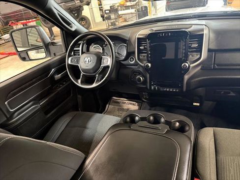 Certified 2024 RAM 2500 Big Horn w/ Night Edition AWD/4WD image 19