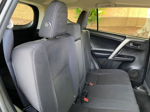 Used 2016 Toyota RAV4 XLE w/ Convenience Package AWD/4WD image 41