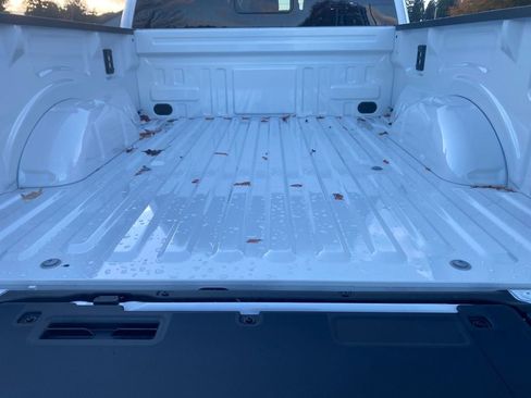 New 2025 Ford F150 Platinum w/ FX4 Off-Road Package image 30