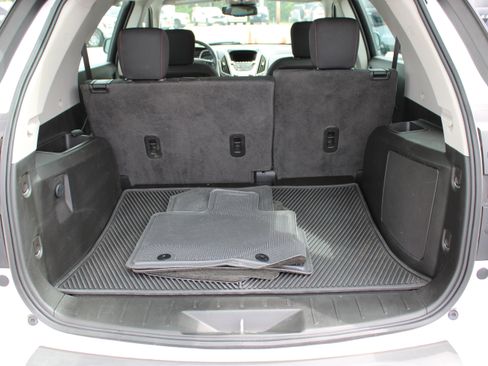 Used 2017 Chevrolet Equinox LS FWD image 9