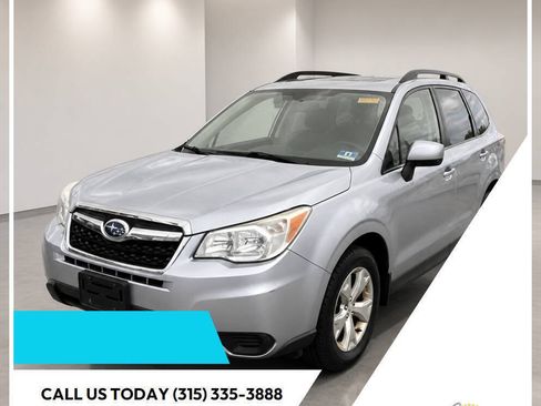 Used 2015 Subaru Forester 2.5i Premium AWD/4WD image 1