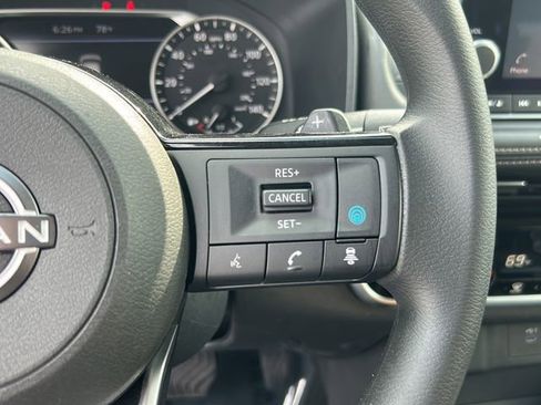 Used 2022 Nissan Rogue SV FWD image 24