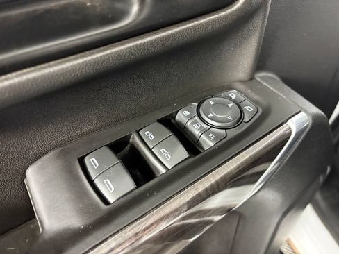 Used 2020 Chevrolet Silverado 2500 LTZ w/ LTZ Convenience Package AWD/4WD image 12