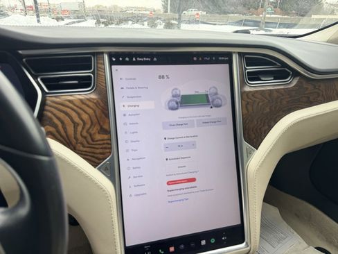 Used 2017 Tesla Model S 100D image 25