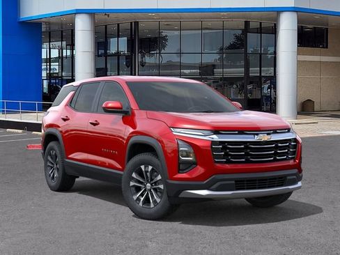 New 2027 Chevrolet Equinox LT w/ LPO, Floor Liner Package FWD image 7