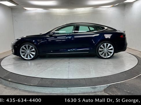 Used 2013 Tesla Model S Performance image 2