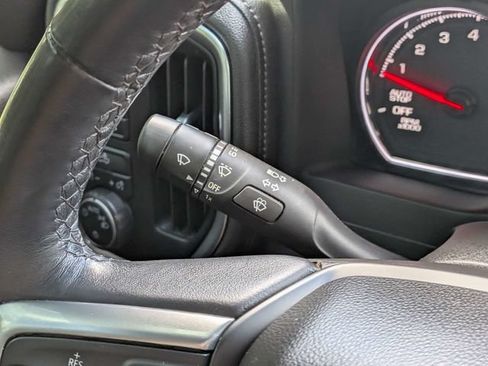Used 2022 Chevrolet Silverado 1500 LT AWD/4WD image 24