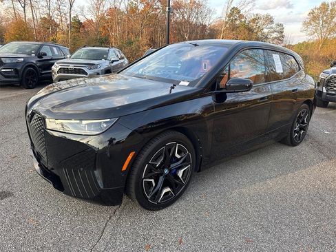 Used 2023 BMW iX xDrive50 w/ Premium Package image 3